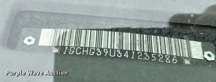 image for item NI9656 2004 Chevrolet Express 3500 van