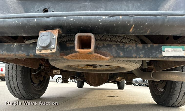 image for item NI9657 2004 Chevrolet Express 3500 van