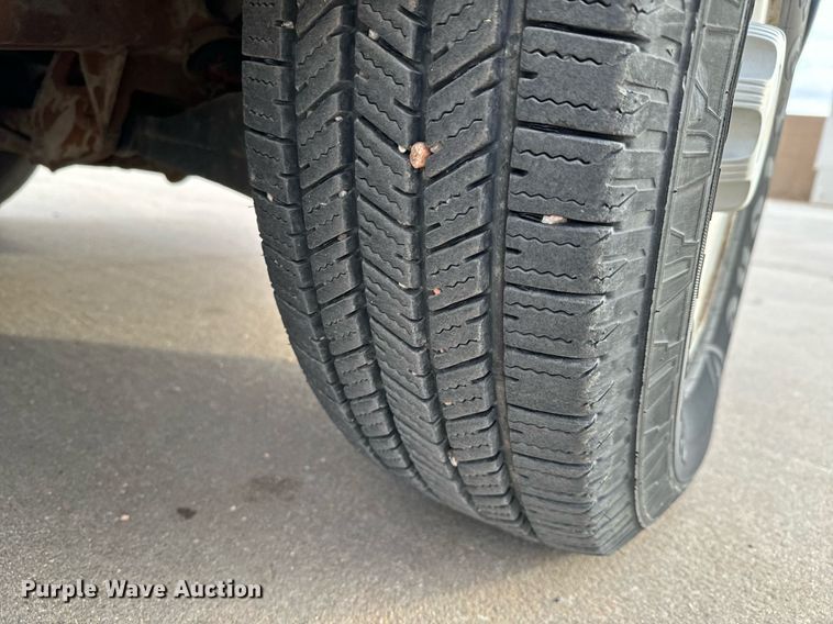 image for item NI9657 2004 Chevrolet Express 3500 van