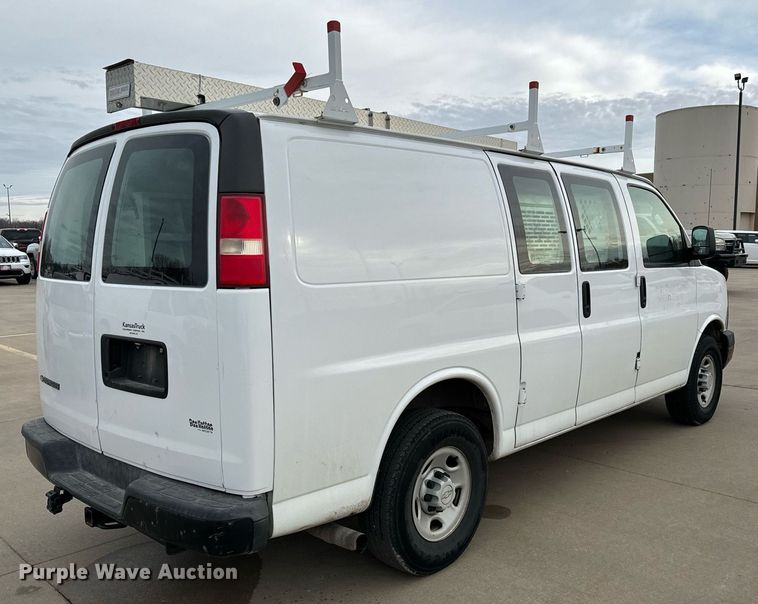 image for item NI9659 2008 Chevrolet Expresss 2500 van