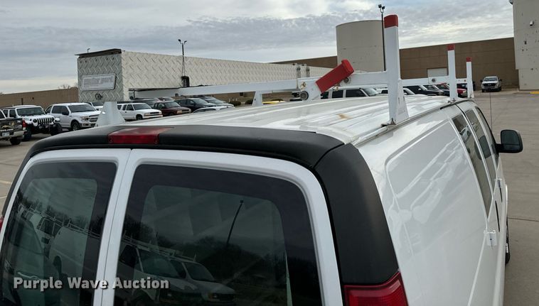 image for item NI9659 2008 Chevrolet Expresss 2500 van