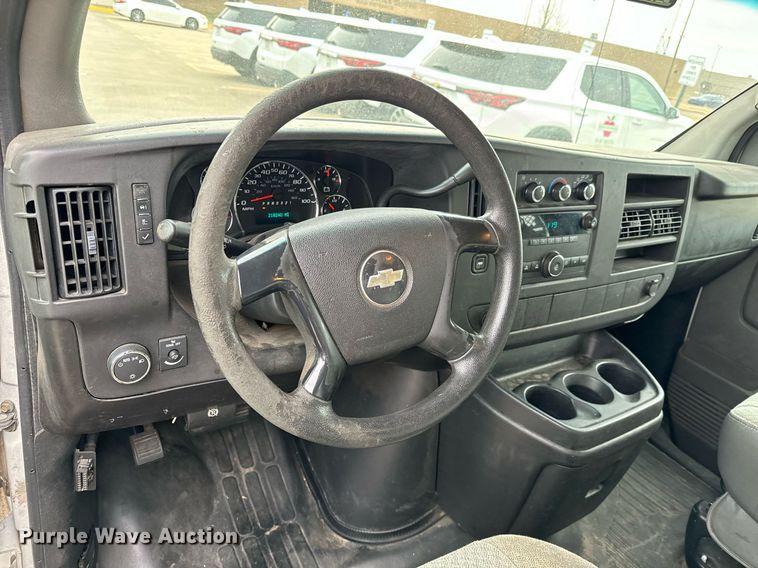 image for item NI9659 2008 Chevrolet Expresss 2500 van