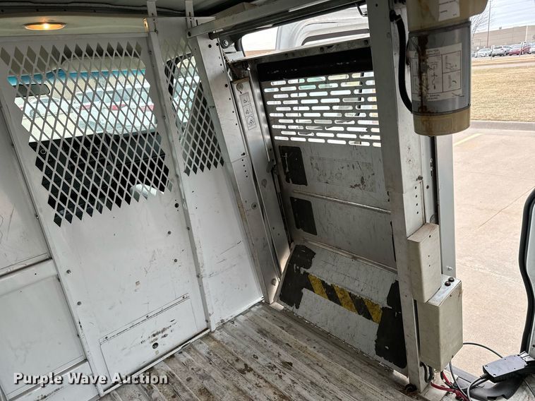 image for item NI9659 2008 Chevrolet Expresss 2500 van