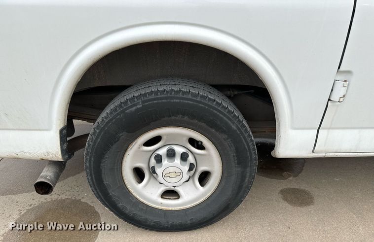 image for item NI9659 2008 Chevrolet Expresss 2500 van