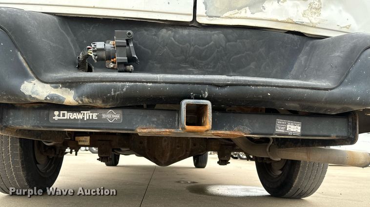 image for item NI9660 2003 Chevrolet  Express 2500 van