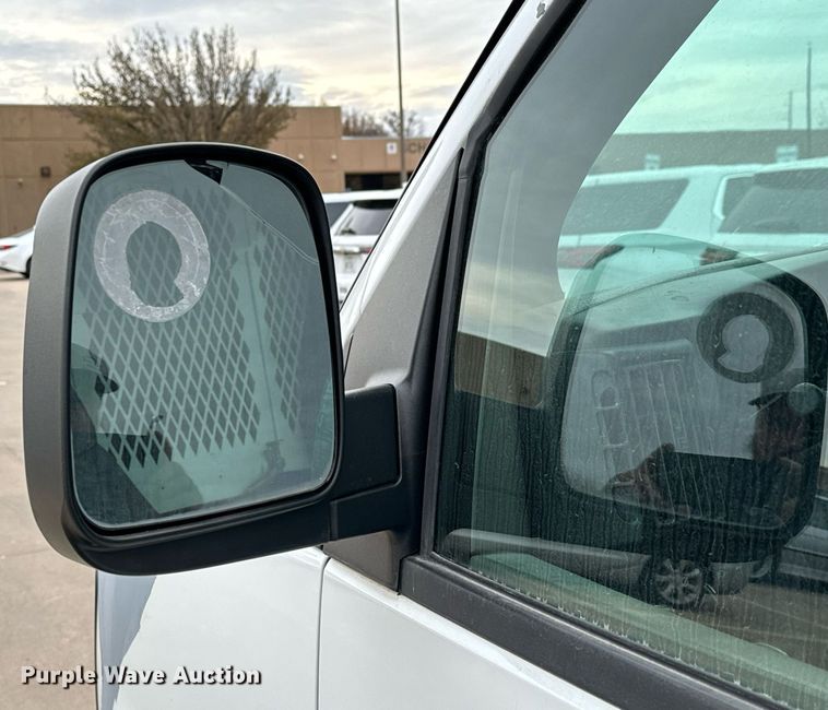 image for item NI9660 2003 Chevrolet  Express 2500 van