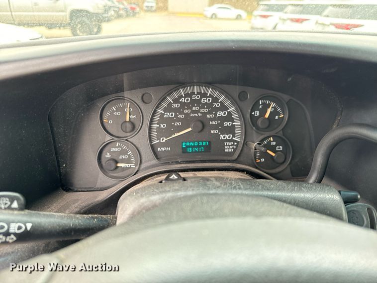 image for item NI9660 2003 Chevrolet  Express 2500 van