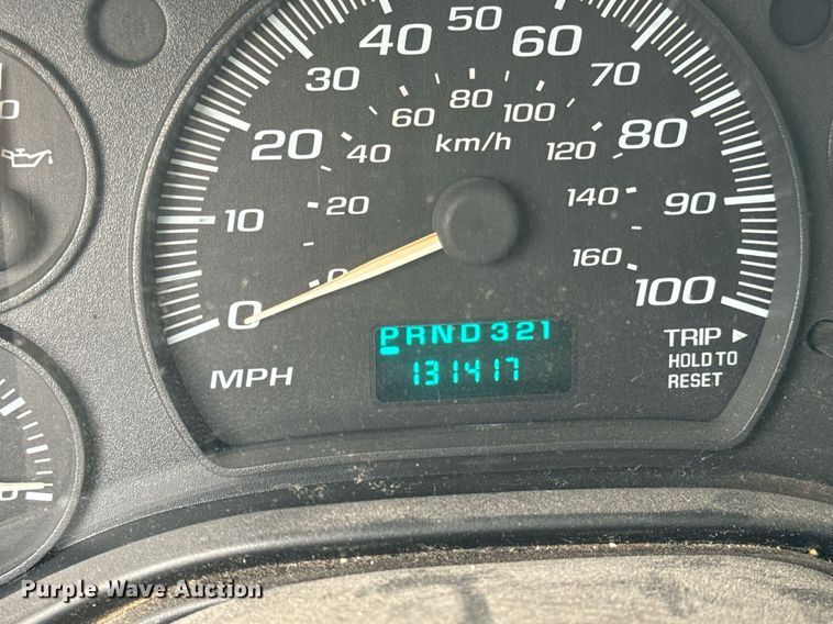 image for item NI9660 2003 Chevrolet  Express 2500 van