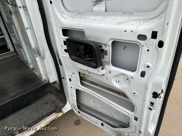 image for item NI9660 2003 Chevrolet  Express 2500 van