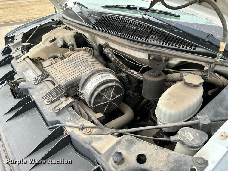 image for item NI9660 2003 Chevrolet  Express 2500 van