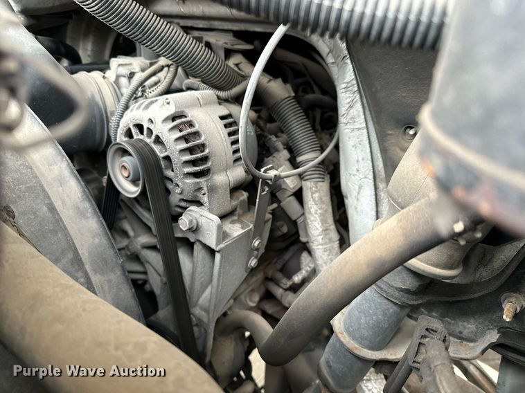 image for item NI9660 2003 Chevrolet  Express 2500 van