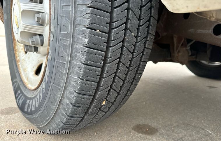 image for item NI9660 2003 Chevrolet  Express 2500 van