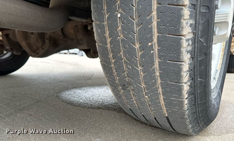 image for item NI9660 2003 Chevrolet  Express 2500 van