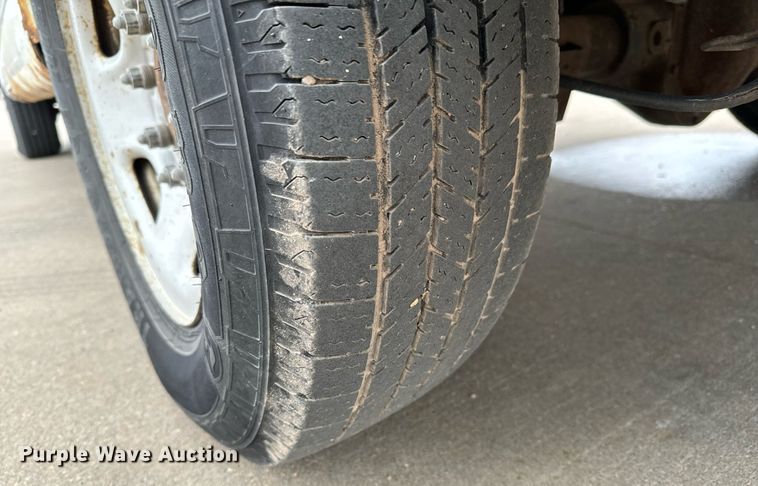 image for item NI9660 2003 Chevrolet  Express 2500 van