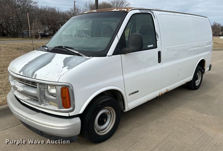 image for item NI9662 2001 Chevrolet Express 1500 van