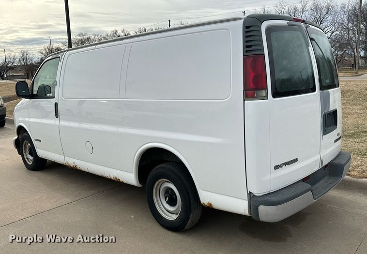 image for item NI9662 2001 Chevrolet Express 1500 van