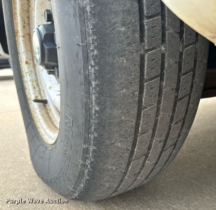 image for item NI9662 2001 Chevrolet Express 1500 van