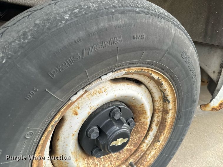 image for item NI9662 2001 Chevrolet Express 1500 van