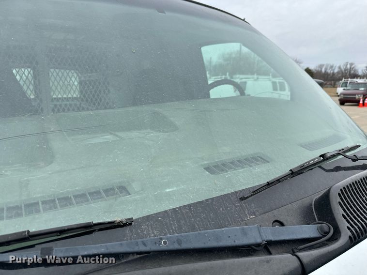 image for item NI9663 2007 Chevrolet Express 2500 van