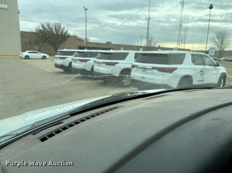 image for item NI9663 2007 Chevrolet Express 2500 van