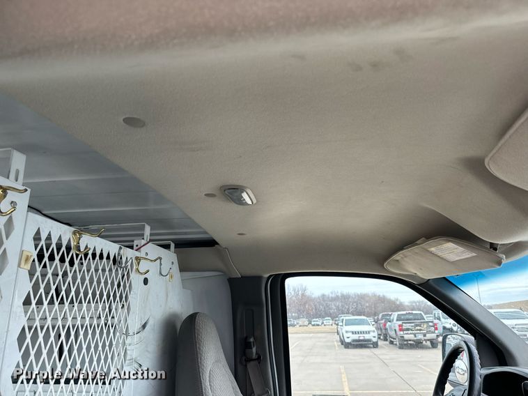 image for item NI9663 2007 Chevrolet Express 2500 van
