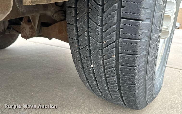 image for item NI9663 2007 Chevrolet Express 2500 van