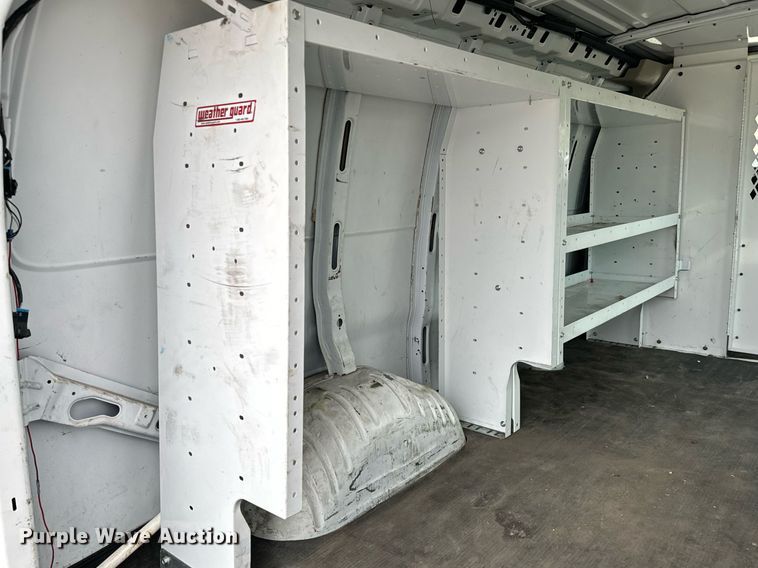 image for item NI9665 2005 Chevrolet Express 2500 van