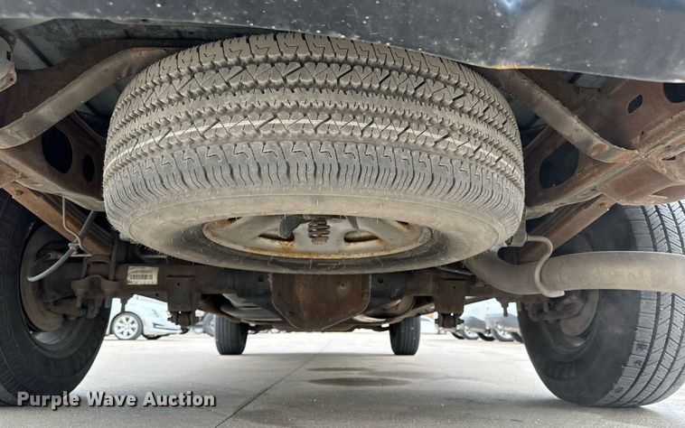 image for item NI9665 2005 Chevrolet Express 2500 van