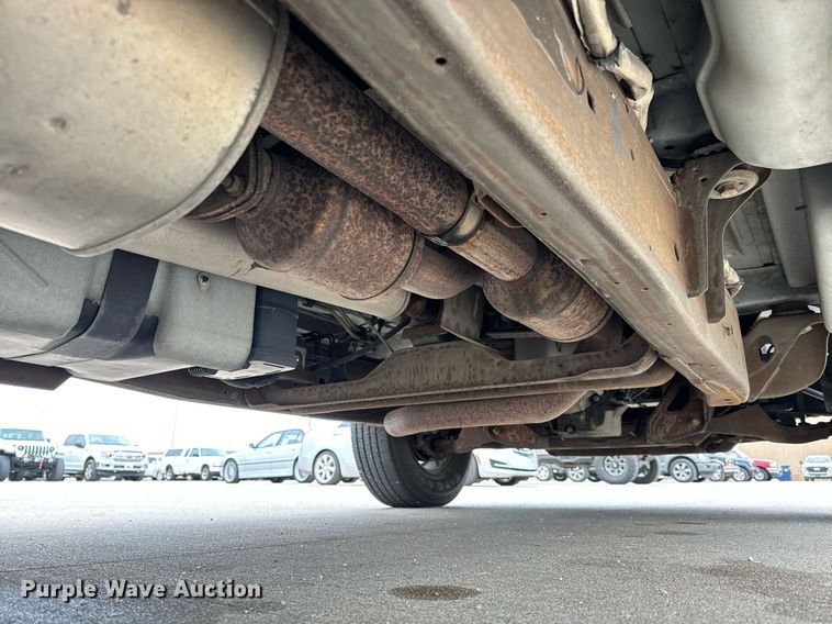 image for item NI9665 2005 Chevrolet Express 2500 van