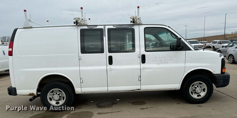 image for item NI9666 2007 Chevrolet  Express 2500 van