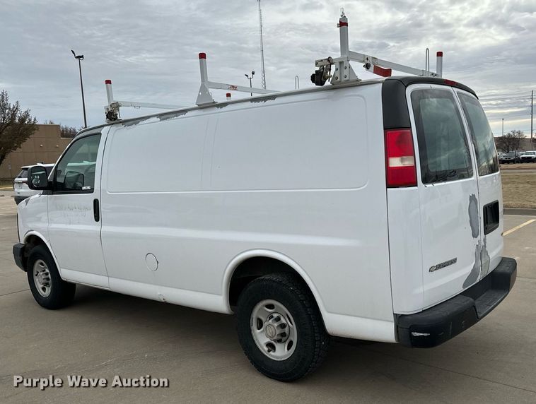 image for item NI9666 2007 Chevrolet  Express 2500 van