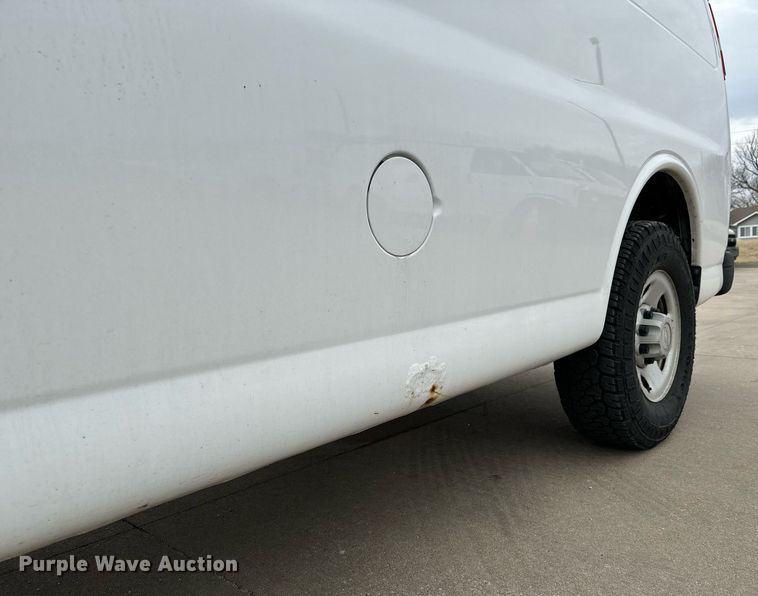 image for item NI9666 2007 Chevrolet  Express 2500 van