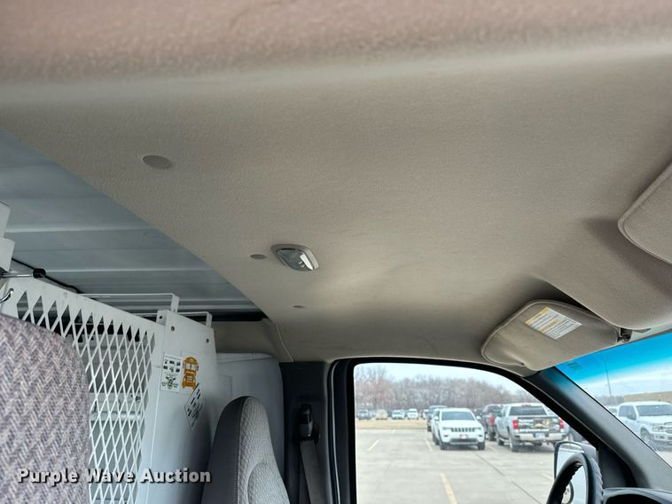 image for item NI9666 2007 Chevrolet  Express 2500 van