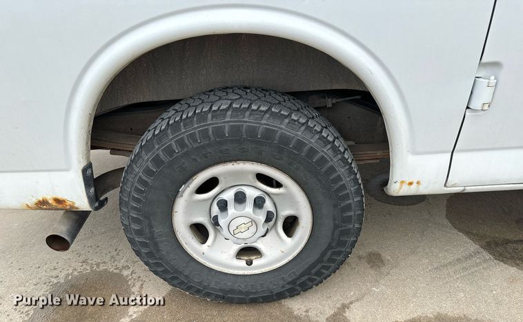 image for item NI9666 2007 Chevrolet  Express 2500 van