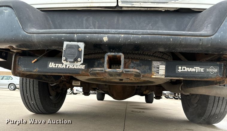 image for item NI9667 2004 Chevrolet Express 3500 van