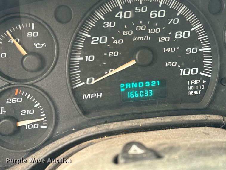 image for item NI9667 2004 Chevrolet Express 3500 van