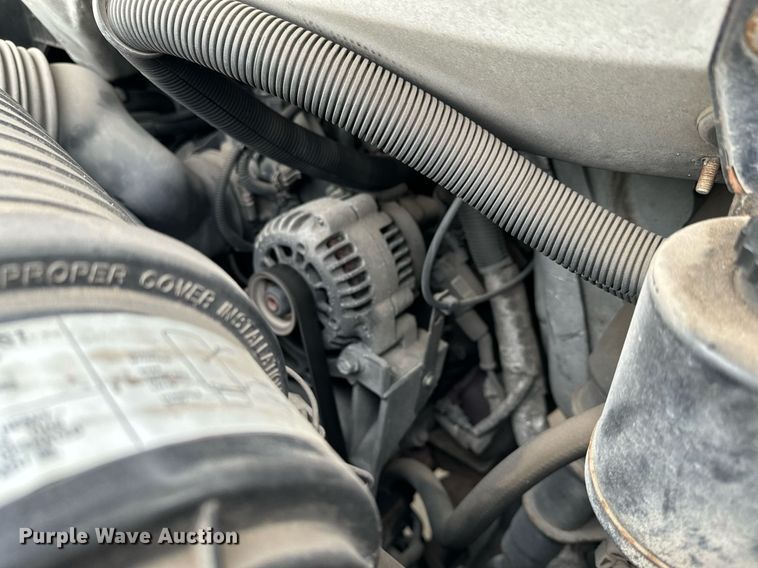 image for item NI9667 2004 Chevrolet Express 3500 van