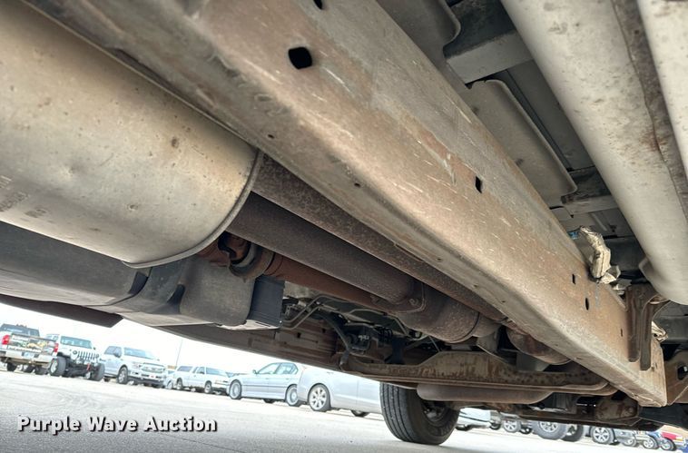 image for item NI9667 2004 Chevrolet Express 3500 van