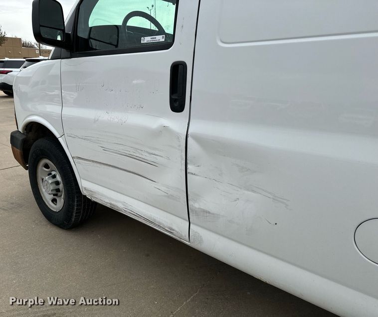 image for item NI9669 2008 Chevrolet Express 2500 van