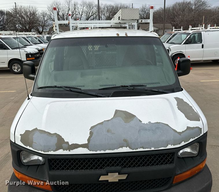 image for item NI9669 2008 Chevrolet Express 2500 van