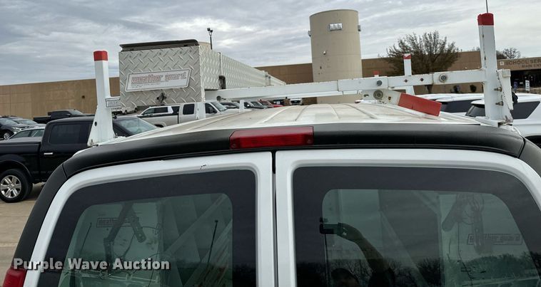 image for item NI9669 2008 Chevrolet Express 2500 van