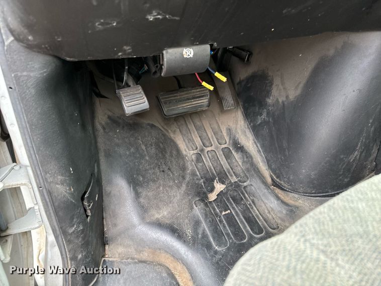 image for item NI9669 2008 Chevrolet Express 2500 van