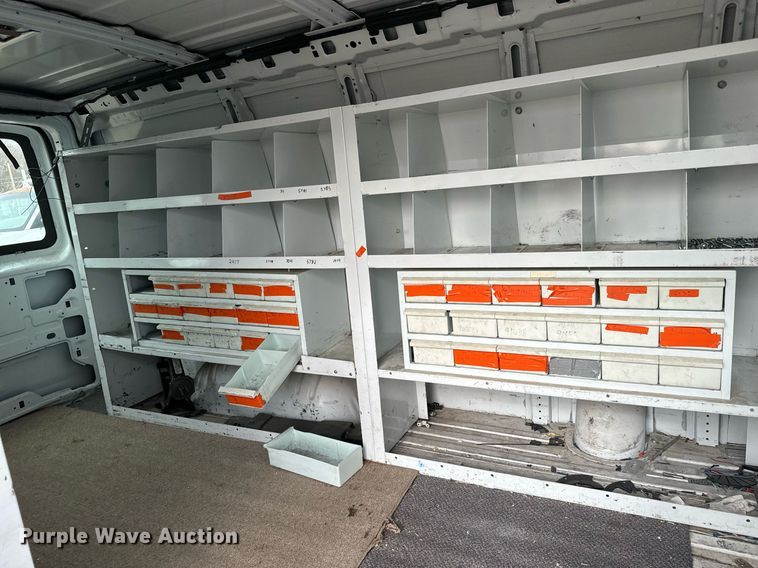 image for item NI9669 2008 Chevrolet Express 2500 van