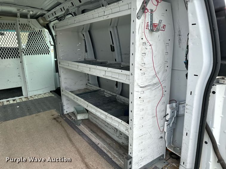 image for item NI9669 2008 Chevrolet Express 2500 van