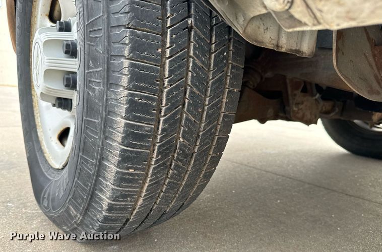 image for item NI9669 2008 Chevrolet Express 2500 van