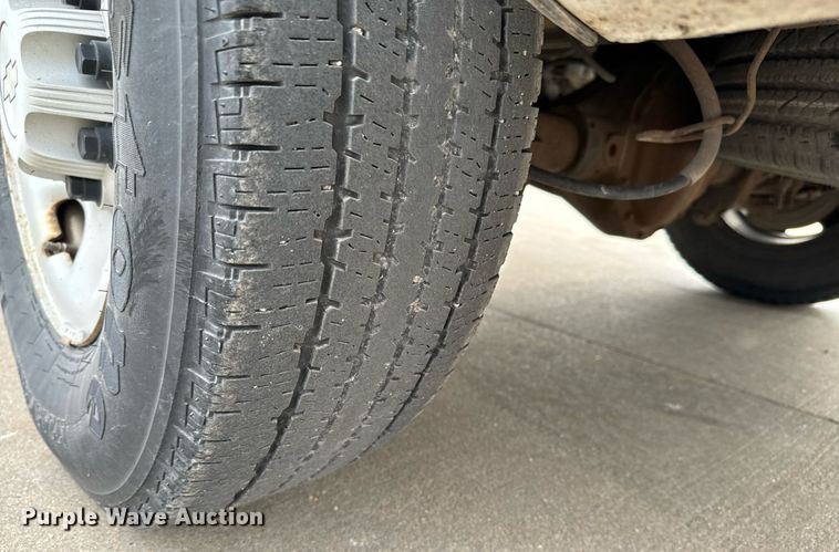 image for item NI9669 2008 Chevrolet Express 2500 van