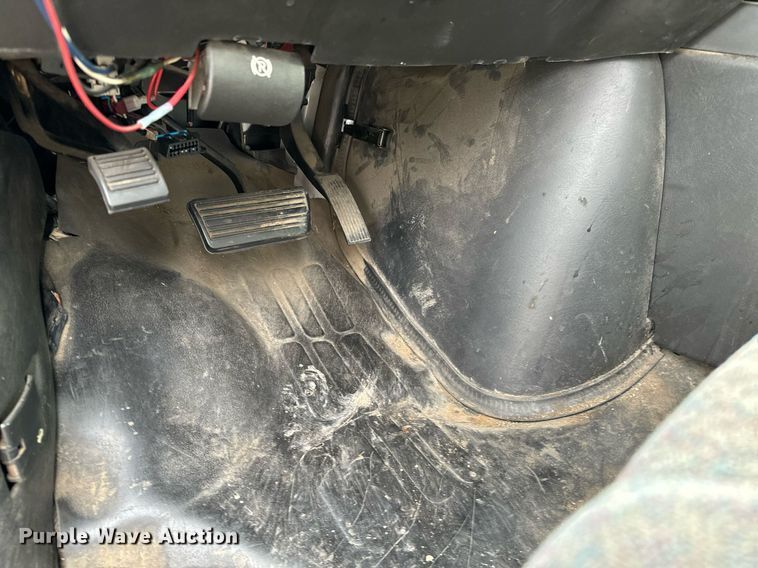 image for item NI9670 2007 Chevrolet Express 2500 van