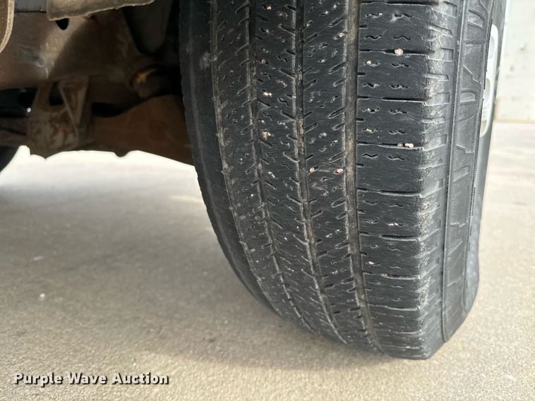 image for item NI9670 2007 Chevrolet Express 2500 van