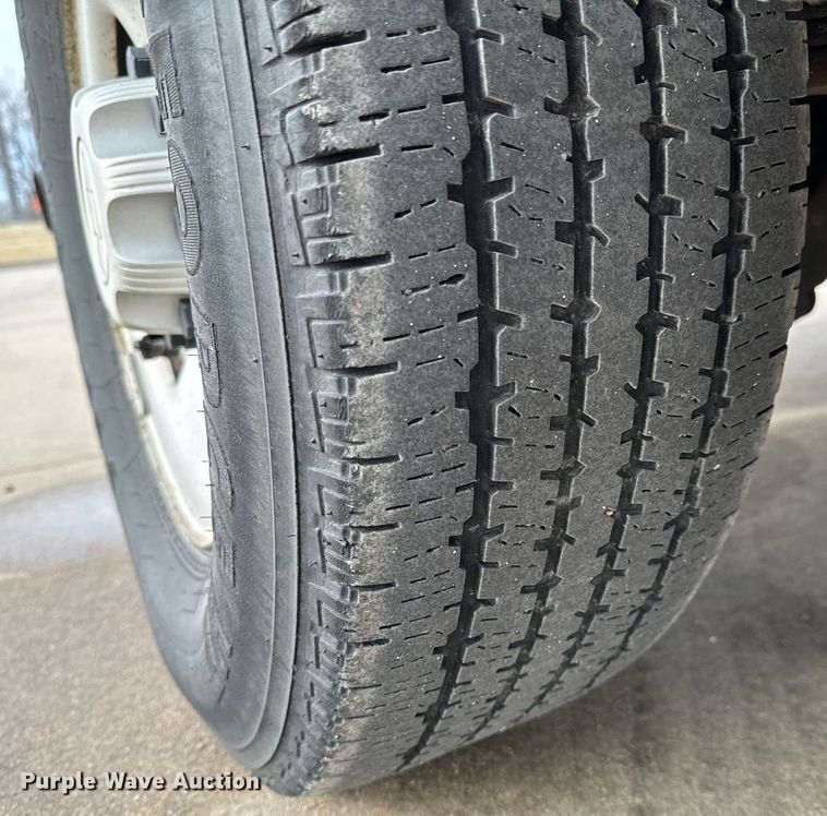 image for item NI9670 2007 Chevrolet Express 2500 van