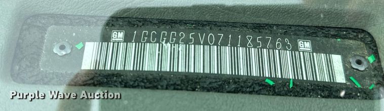 image for item NI9670 2007 Chevrolet Express 2500 van